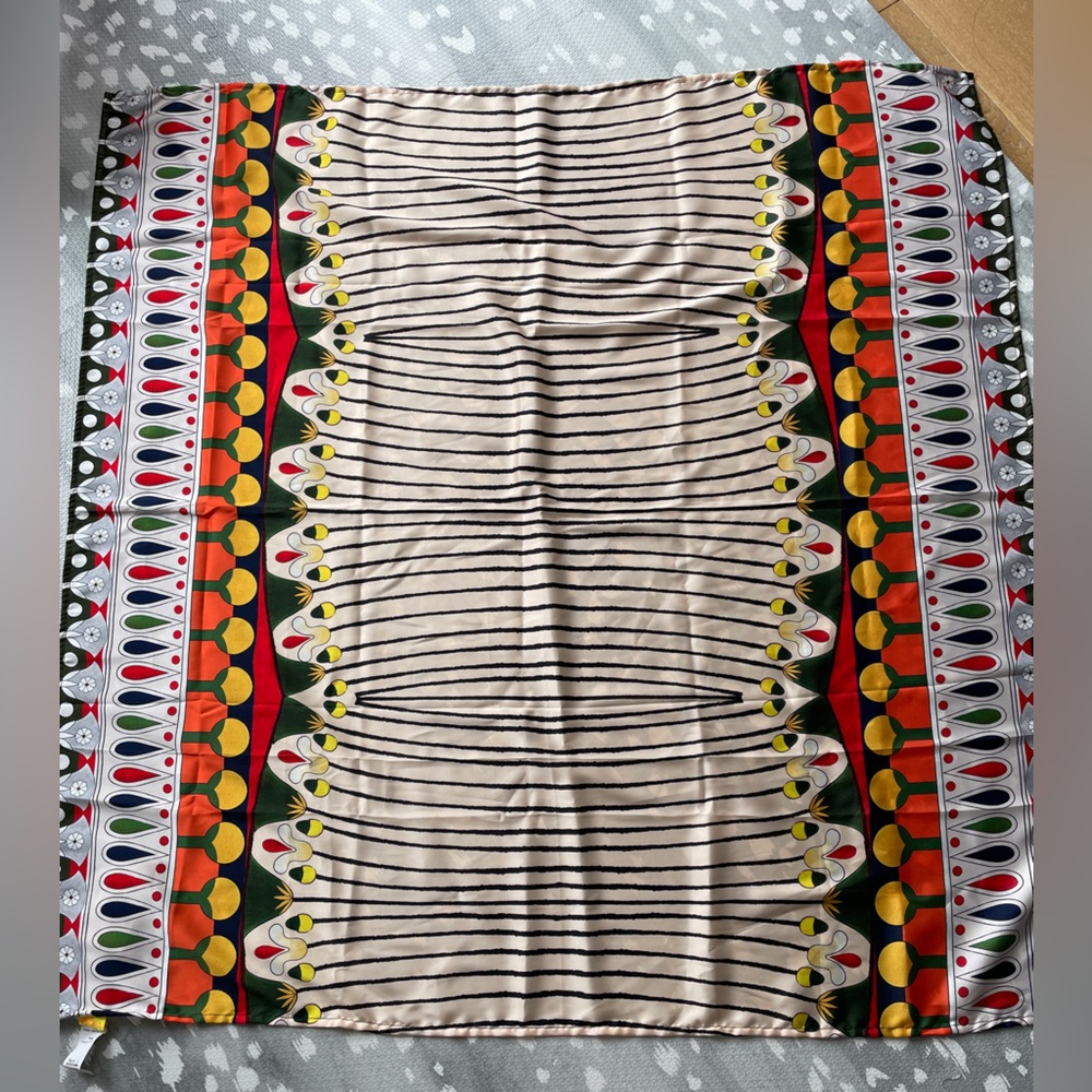 Agua Bendita Verona scarf 100x100 cm
